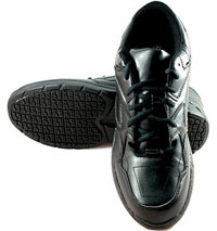 best non slip shoes for restaurant workers