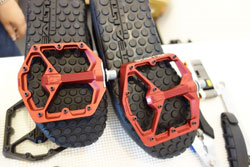 bike shoes for platform pedals